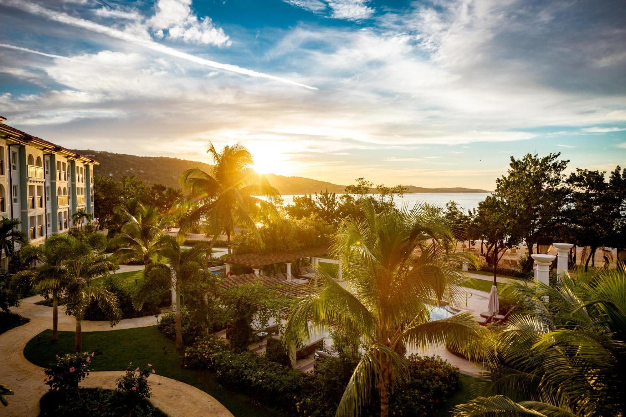 Sandals South Coast All Inclusive - Couples Only (Adults Only) Savanna-la-Mar 外观 照片